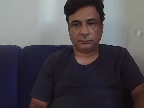 Snapshot of desipapaxxx chatting on November 4, 2025, 4:33 am desipapaxxx online show from November 4, 2025, 4:33 am