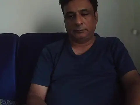 Snapshot of desipapaxxx chatting on November 7, 2025, 12:16 pm desipapaxxx online show from November 7, 2025, 12:16 pm