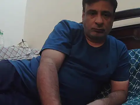 Snapshot of desipapaxxx chatting on February 4, 2026, 1:06 pm desipapaxxx online show from February 4, 2026, 1:06 pm