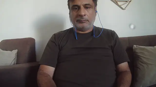 Snapshot of desipapaxxx chatting on February 13, 2026, 5:14 am desipapaxxx online show from February 13, 2026, 5:14 am