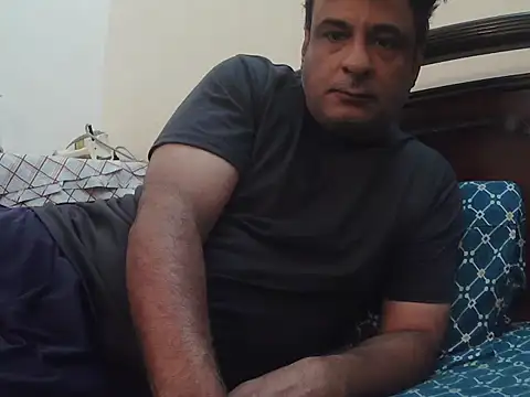 Snapshot of desipapaxxx chatting on February 24, 2026, 4:21 am desipapaxxx online show from February 24, 2026, 4:21 am