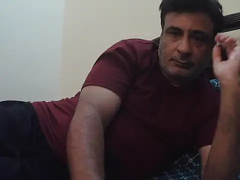 Snapshot of desipapaxxx chatting on March 13, 2026, 7:09 pm desipapaxxx online show from March 13, 2026, 7:09 pm