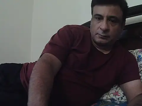 Snapshot of desipapaxxx chatting on April 9, 2026, 12:21 pm desipapaxxx online show from April 9, 2026, 12:21 pm