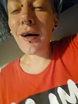 Snapshot of PinkTheHawk chatting on December 14, 2024, 3:15 pm PinkTheHawk online show from December 14, 2024, 3:15 pm