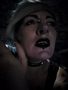 Snapshot of PinkTheHawk chatting on February 10, 2025, 8:53 am PinkTheHawk online show from February 10, 2025, 8:53 am