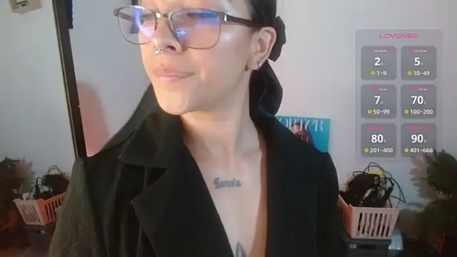 karlavittar online show from October 16, 2025, 1:45 pm