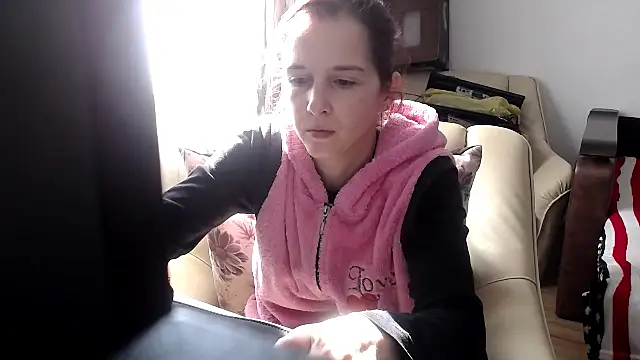 SexxyLety online show from March 4, 2026, 10:32 am