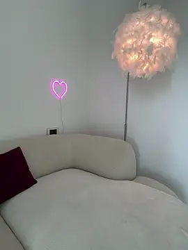 Rileysim88 online show from April 7, 2026, 8:26 am