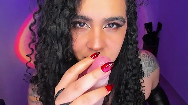 Snapshot of Amber_smith20 chatting on May 15, 2026, 11:45 pm Amber smith20 online show from May 15, 2026, 11:45 pm