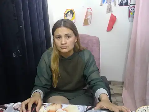 Snapshot of Mia_davis01 chatting on May 28, 2026, 5:49 am Mia davis01 online show from May 28, 2026, 5:49 am