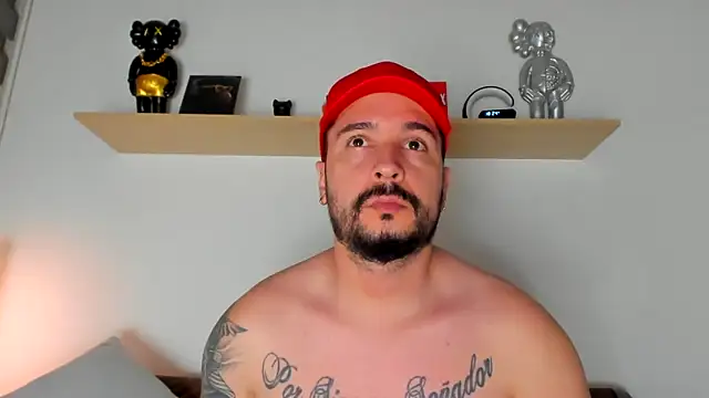 camilo restrepo21 online show from February 11, 2025, 11:22 pm