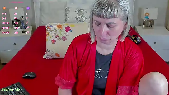 EvelinaX online show from June 6, 2026, 9:08 pm