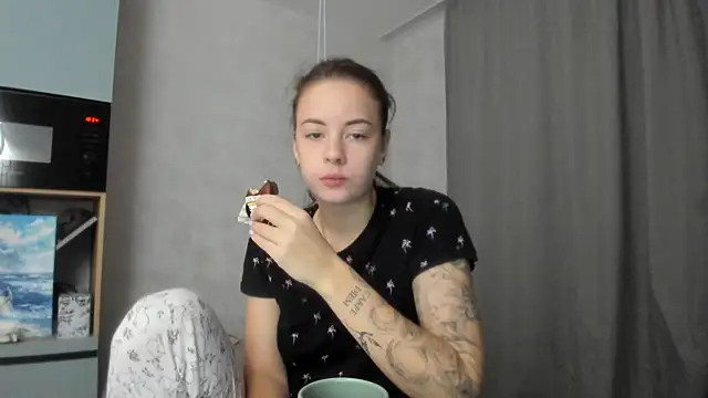 Snapshot of why_again_me chatting on November 13, 2025, 3:55 pm why again me online show from November 13, 2025, 3:55 pm