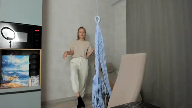 Snapshot of why_again_me chatting on November 30, 2025, 7:51 pm why again me online show from November 30, 2025, 7:51 pm