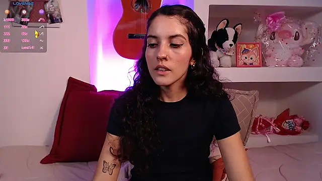 lailypink online show from February 23, 2025, 2:51 am