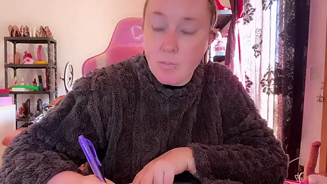 kisicaxx online show from March 17, 2026, 8:39 am