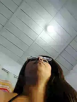 Snapshot of missmelissa_ chatting on March 12, 2025, 3:35 am missmelissa online show from March 12, 2025, 3:35 am