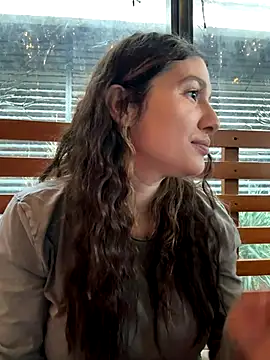 Snapshot of IrisBlues chatting on October 29, 2025, 2:19 pm IrisBlues online show from October 29, 2025, 2:19 pm