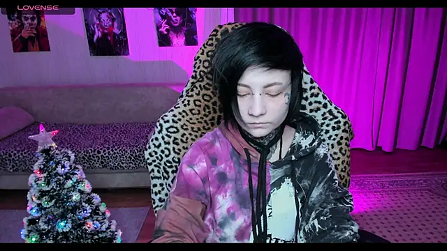 Snapshot of acid_trip1l chatting on December 12, 2024, 6:42 pm acid trip1l online show from December 12, 2024, 6:42 pm