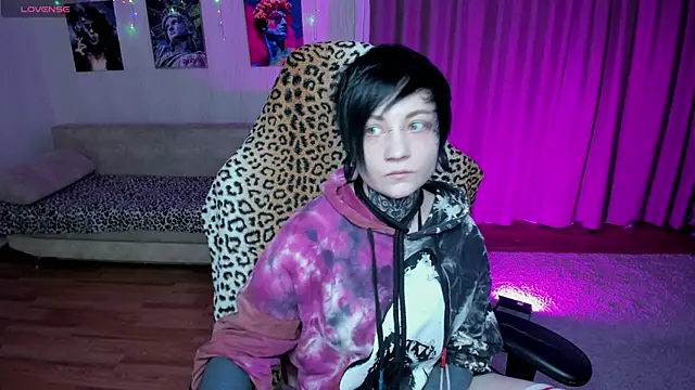 Snapshot of acid_trip1l chatting on February 20, 2025, 7:52 pm acid trip1l online show from February 20, 2025, 7:52 pm