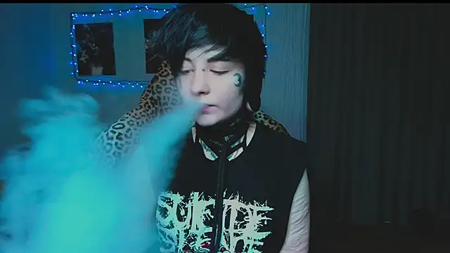 Snapshot of acid_trip1l chatting on October 4, 2025, 9:35 pm acid trip1l online show from October 4, 2025, 9:35 pm