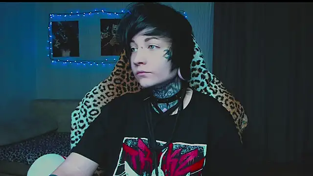 Snapshot of acid_trip1l chatting on October 5, 2025, 9:56 pm acid trip1l online show from October 5, 2025, 9:56 pm