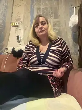 Irina2909xh online show from February 1, 2025, 4:33 pm