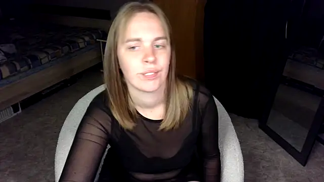 MissGirly online show from October 24, 2025, 6:48 pm