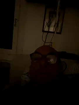 Snapshot of curcuro chatting on November 2, 2025, 6:43 pm curcuro online show from November 2, 2025, 6:43 pm