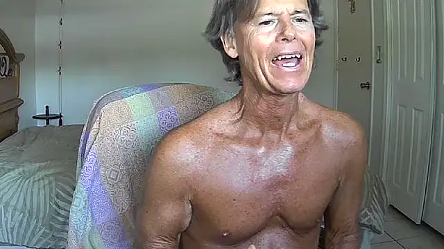 Snapshot of nakeedcowboi65 chatting on April 29, 2026, 9:32 pm nakeedcowboi65 online show from April 29, 2026, 9:32 pm