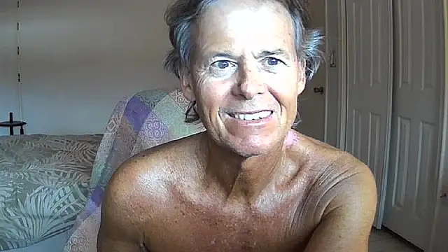 Snapshot of nakeedcowboi65 chatting on May 13, 2026, 8:27 pm nakeedcowboi65 online show from May 13, 2026, 8:27 pm