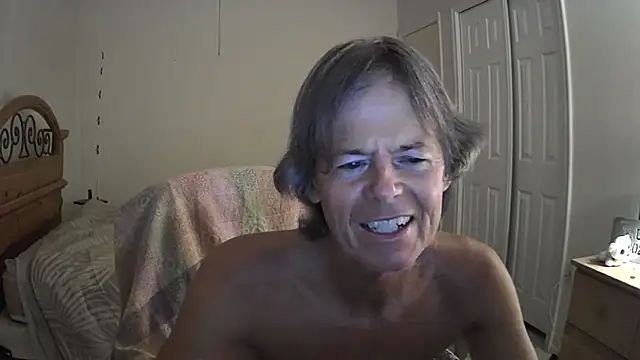 Snapshot of nakeedcowboi65 chatting on June 27, 2026, 9:14 am nakeedcowboi65 online show from June 27, 2026, 9:14 am