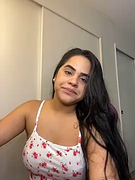 Snapshot of Maria_ruiz chatting on December 28, 2024, 6:06 am Maria ruiz online show from December 28, 2024, 6:06 am