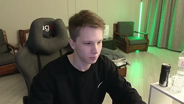 Snapshot of arlekincrop chatting on February 27, 2025, 3:26 pm arlekincrop online show from February 27, 2025, 3:26 pm