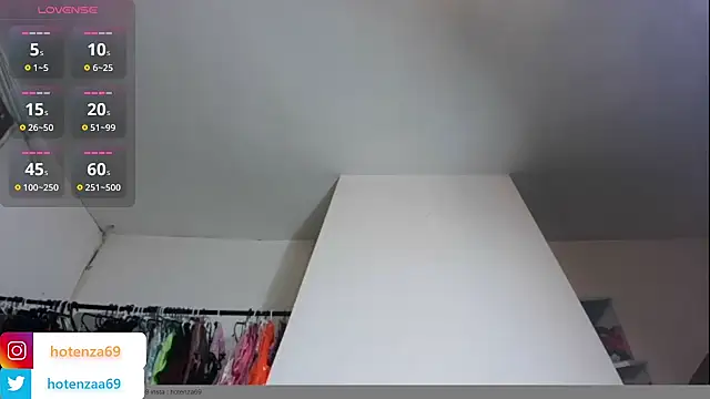 Hotenza69 online show from February 5, 2025, 9:18 pm