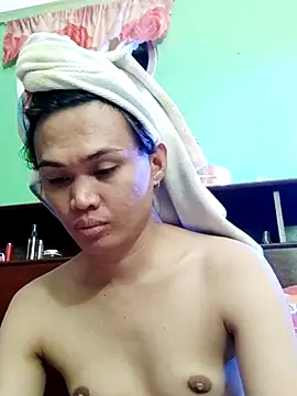 QueenSoreal online show from October 24, 2025, 3:30 pm