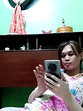 QueenSoreal online show from November 10, 2025, 3:00 pm