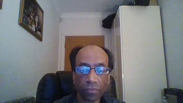 rauncher1 online show from February 3, 2025, 10:03 am