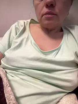 Susanel online show from February 17, 2025, 6:48 pm