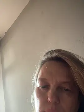 Susanel online show from September 24, 2025, 11:46 am