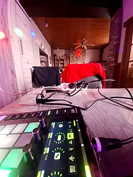 neegrr online show from February 18, 2026, 7:59 am