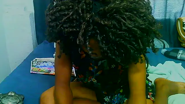 Snapshot of freaky_naughty chatting on November 5, 2025, 2:06 pm freaky naughty online show from November 5, 2025, 2:06 pm