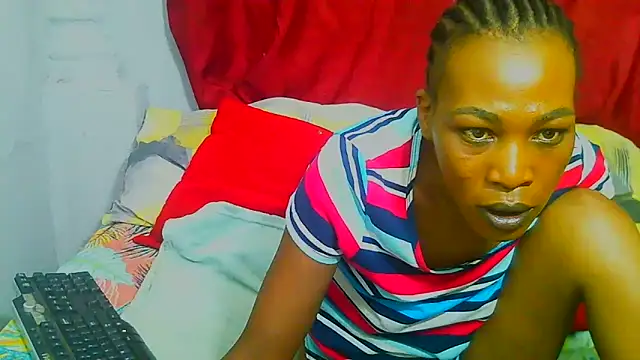 Snapshot of freaky_naughty chatting on December 14, 2025, 10:20 am freaky naughty online show from December 14, 2025, 10:20 am