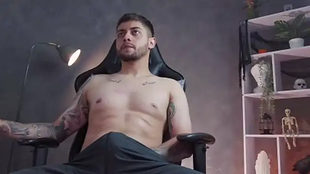 Snapshot of alessandro_duty chatting on October 26, 2025, 11:53 pm alessandro duty online show from October 26, 2025, 11:53 pm