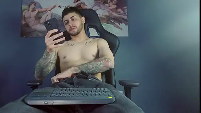 Snapshot of alessandro_duty chatting on November 25, 2025, 12:21 am alessandro duty online show from November 25, 2025, 12:21 am