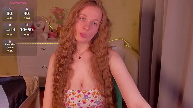 SweetMilkis online show from March 31, 2026, 7:25 pm