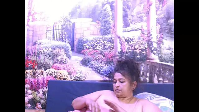 Snapshot of indianstar75 chatting on March 11, 2025, 12:54 am indianstar75 online show from March 11, 2025, 12:54 am