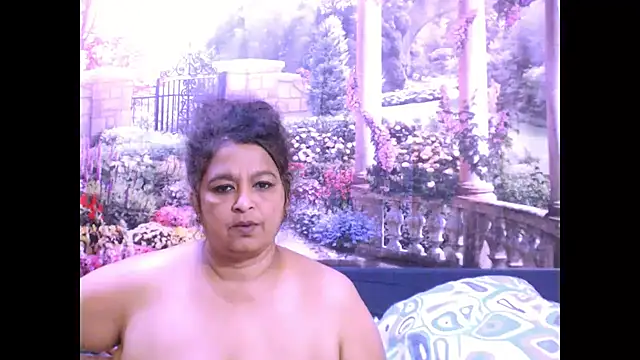 Snapshot of indianstar75 chatting on March 21, 2025, 10:28 am indianstar75 online show from March 21, 2025, 10:28 am