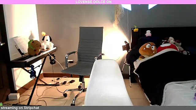 Snapshot of minarocket_ chatting on February 22, 2025, 4:19 pm minarocket online show from February 22, 2025, 4:19 pm