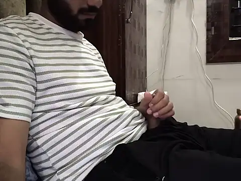 Snapshot of brownie_cake_cb chatting on November 17, 2025, 5:19 pm brownie cake cb online show from November 17, 2025, 5:19 pm